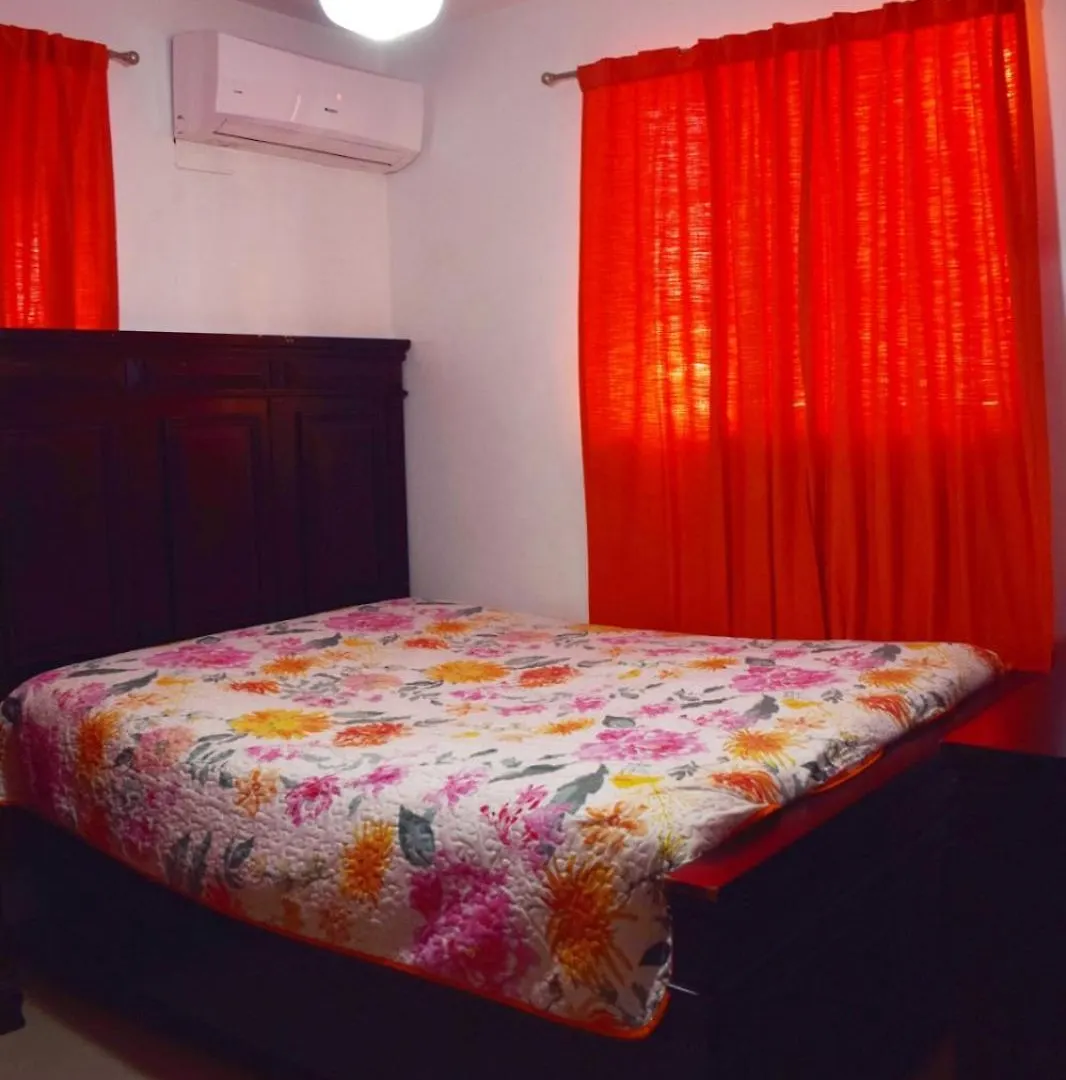 Relax In This Apartment 산티아고 데 로스 카바예로스