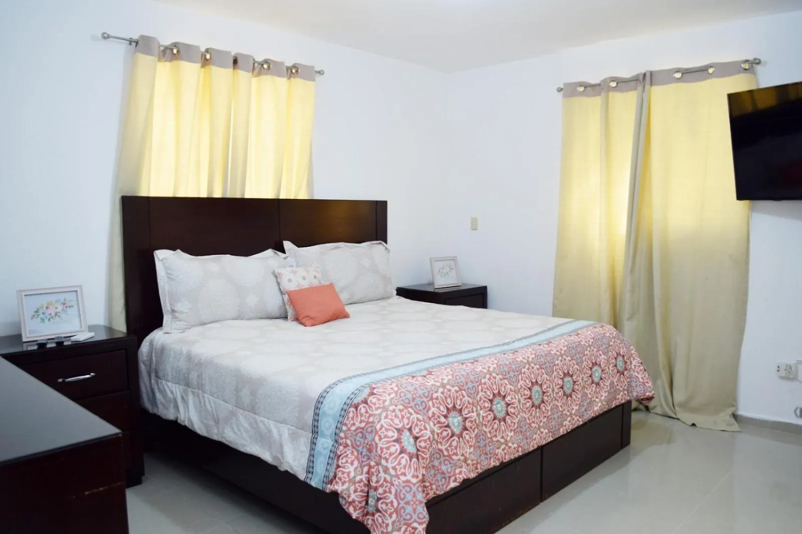 Relax In This Apartment 산티아고 데 로스 카바예로스